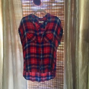 Soft and flowy plaid button up!